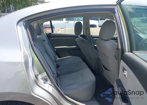 2009 Nissan Sentra 2.0S from USA, damaged, VIN 3N1AB61E79L644772